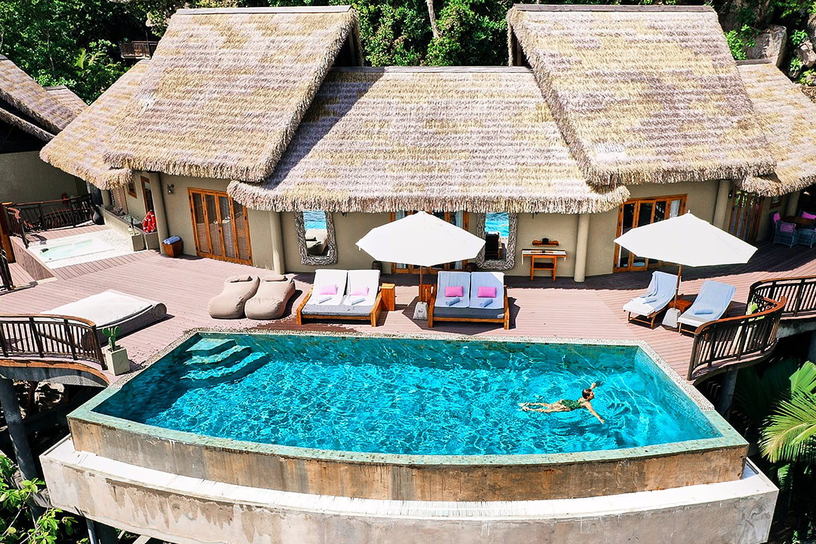 Le Domaine de L'Orangeraie Resort and Spa — элегантно обставленная вилла на возвышенности с видом на океан. Фото: Le Domaine de L'Orangeraie Resort and Spa