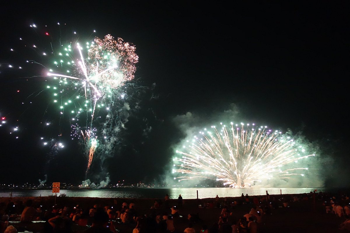 Tateyama Tourism Matsuri Tateyama Bay Fireworks