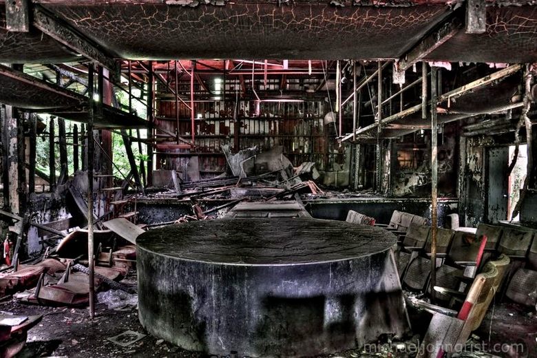 Akeno Gekijo: Ruined Japanese Stripclub