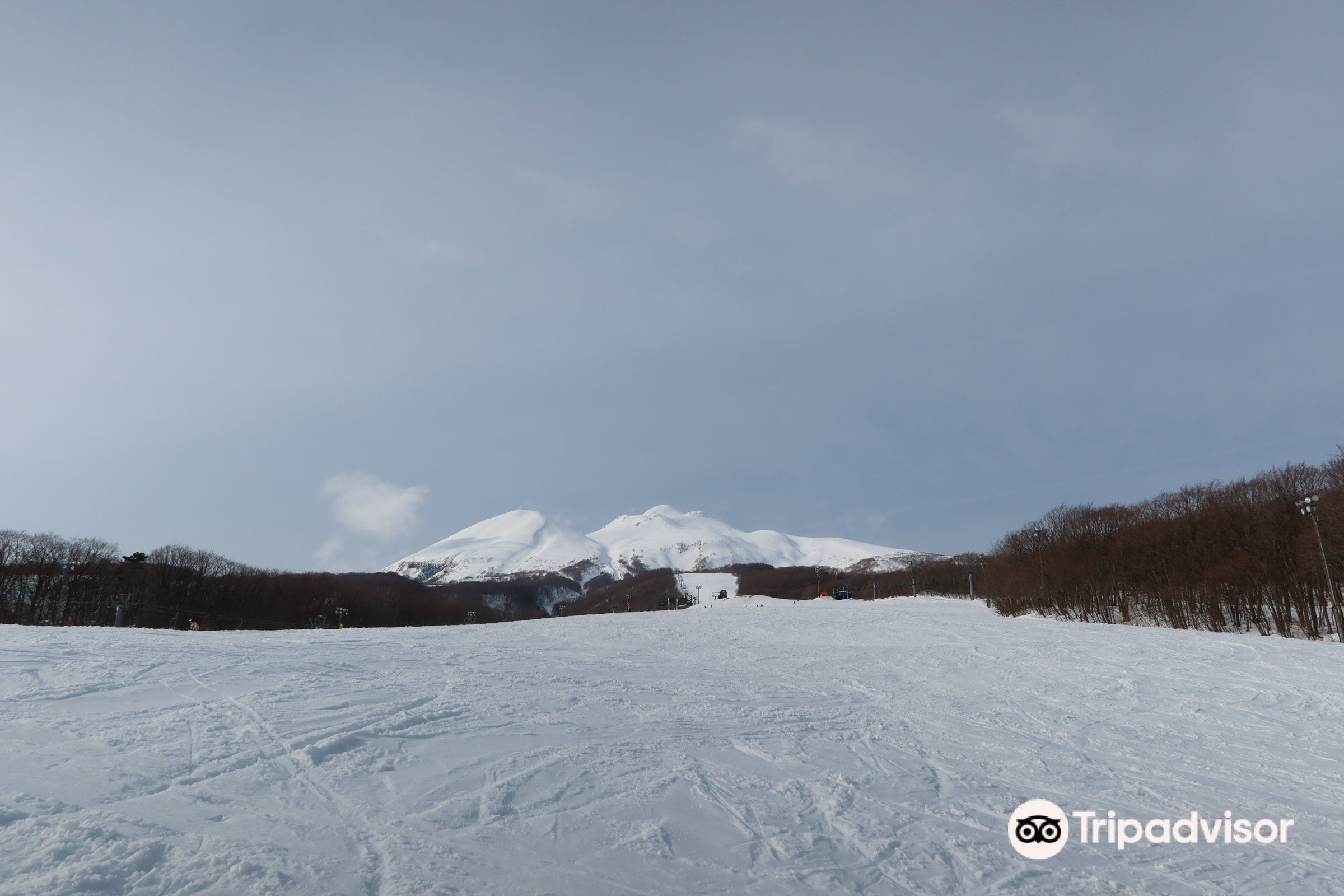 Iwakisan Hyakuzawa Ski Resort