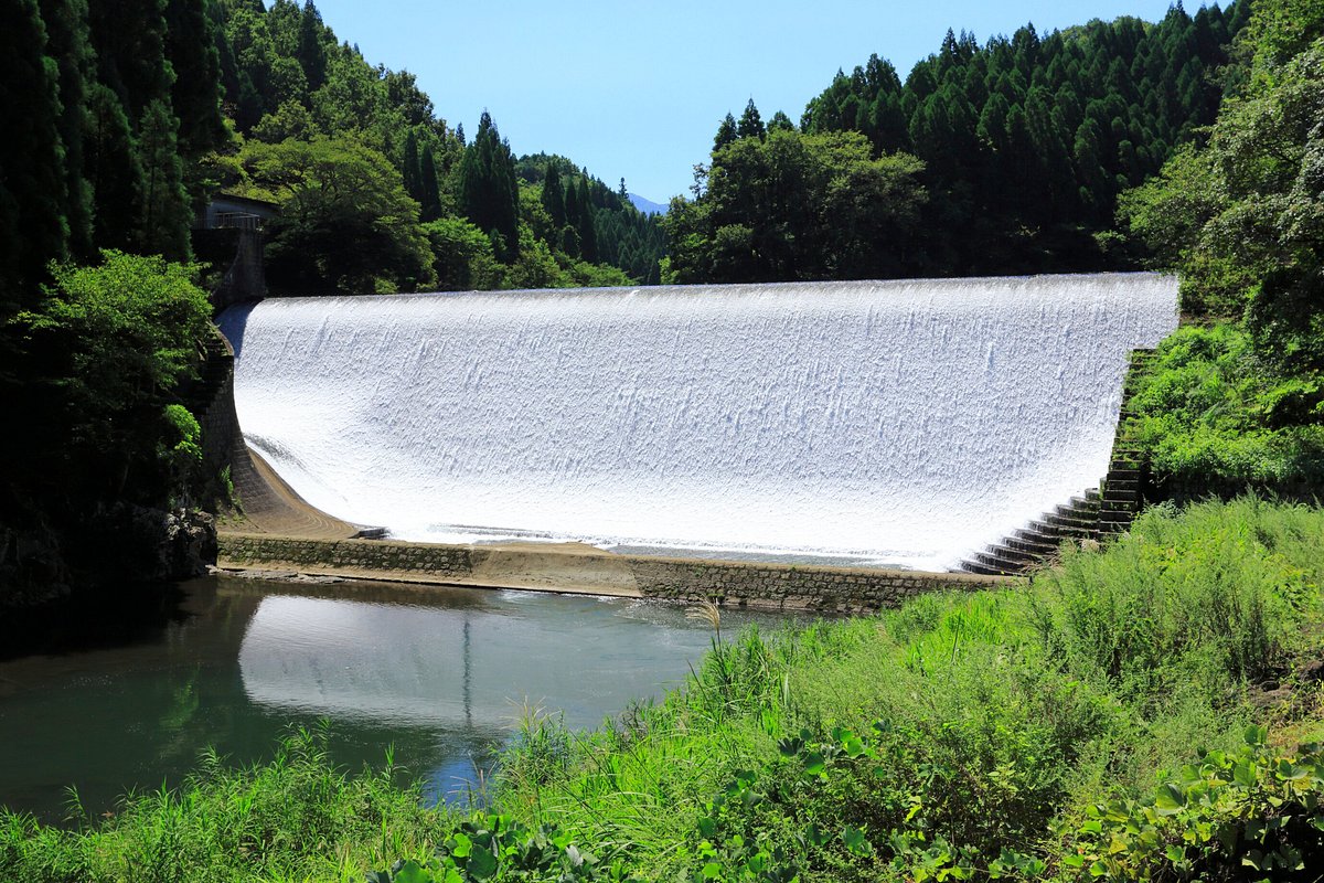 Hakusui Dam cover image
