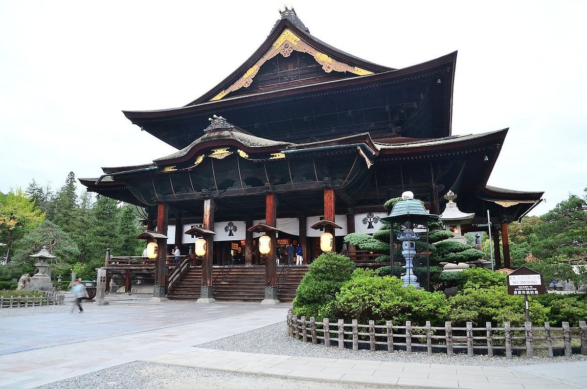 Zenko-ji Temple cover image