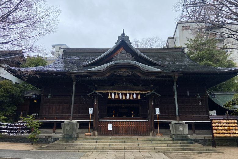 Yohashira-jinja Shrine