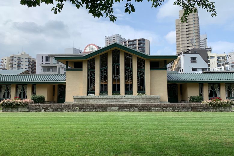 Jiyu Gakuen Girls' School Myonichikan cover image