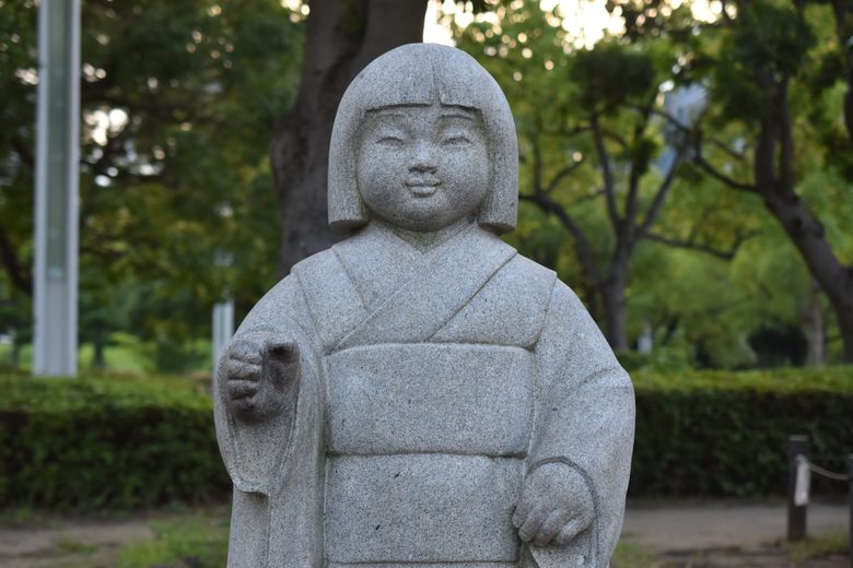 ‘Shake Hands With Lima-chan’