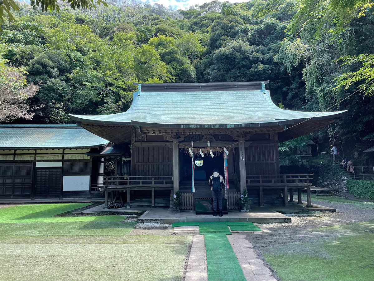 Sunosaki Shrine cover image