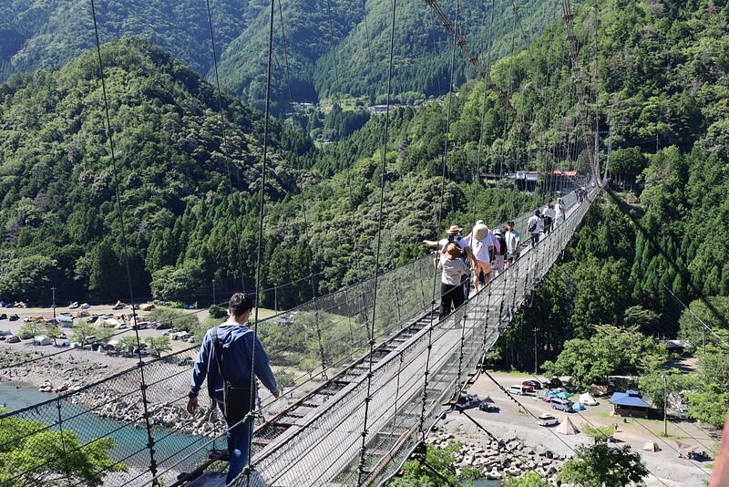 Tanizeno Tsuribashi cover image