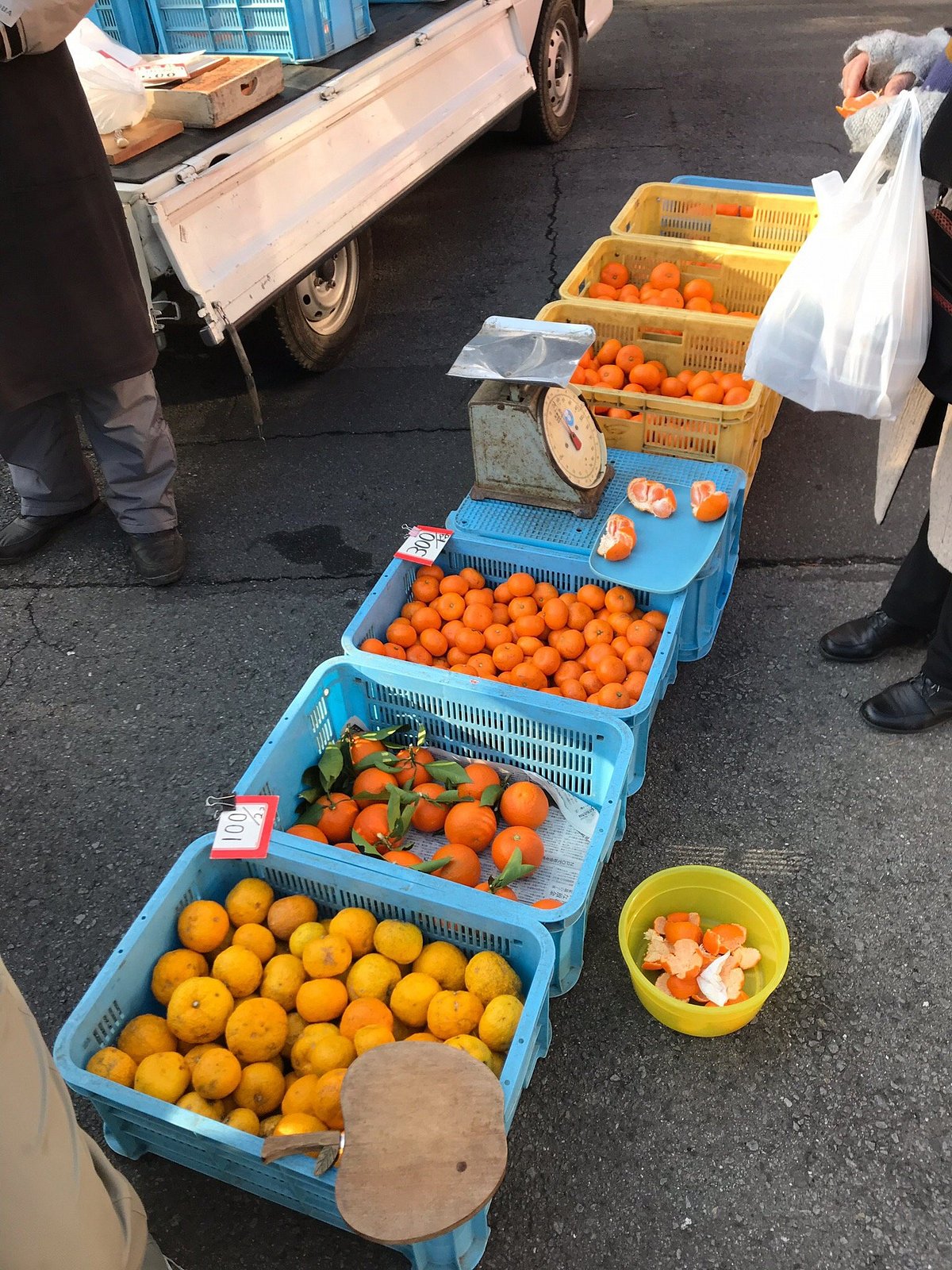 Yugawara Onsen Sunday Sightseeing Morning Market