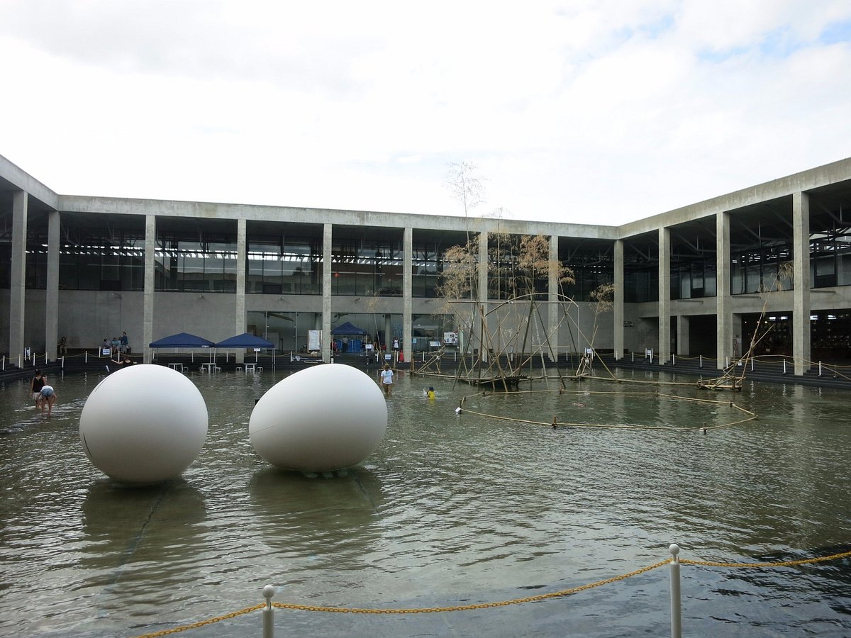 Echigo Tsumari Koryukan Kinare cover image