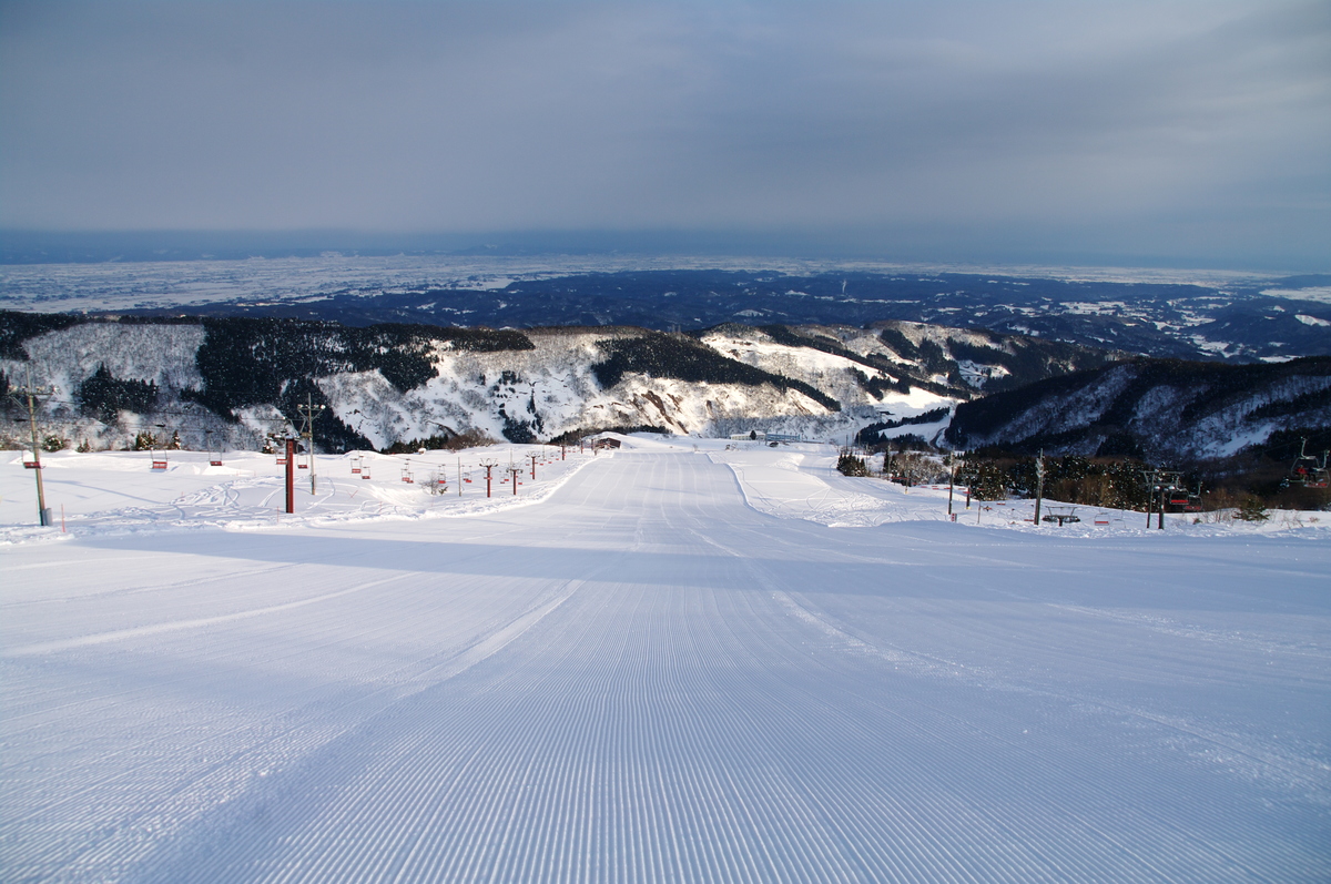 Ushidake Onsen Ski Resort cover image