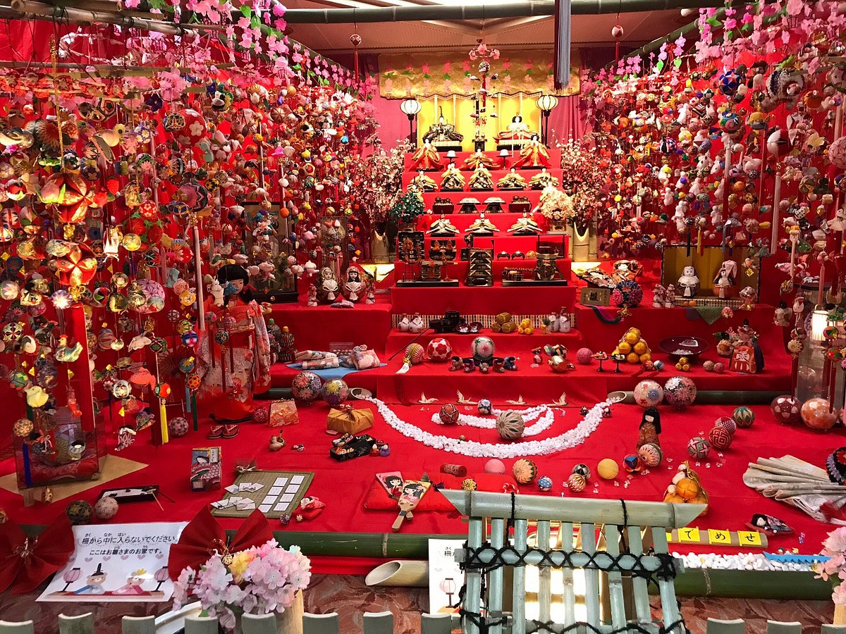 Yanagawa Dolls’ Festival Sagemon Meguri