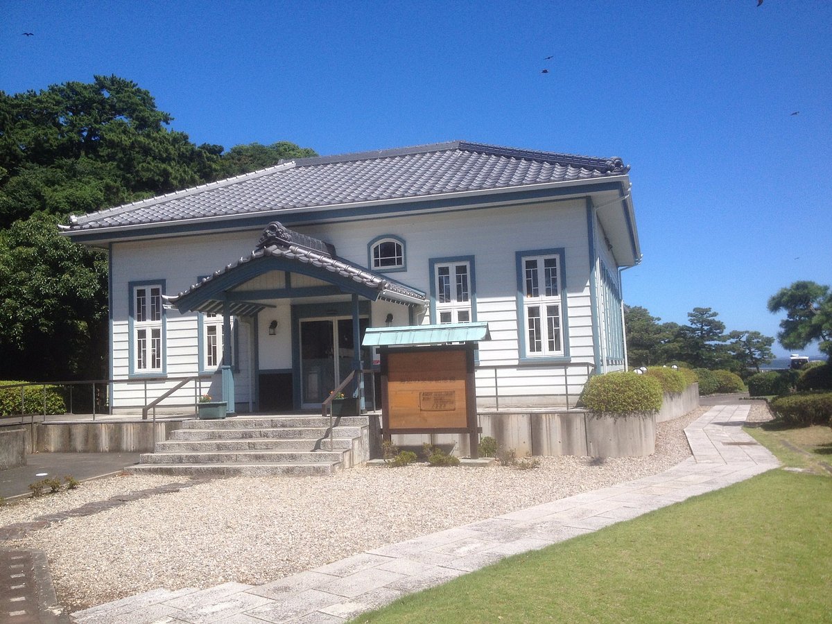 Umibe No Bungaku Kinenkan cover image