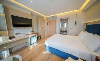 The Palm Bosphorus Hotel