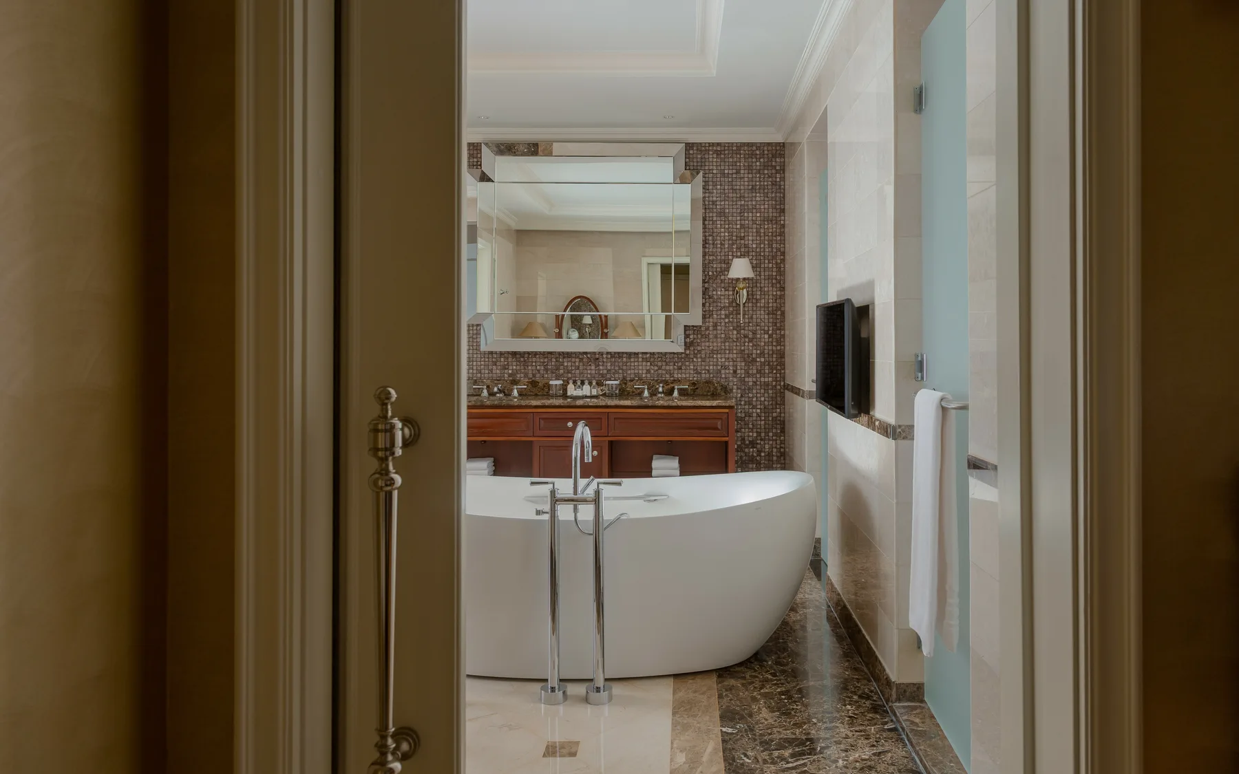 Lotte Hotel Moscow