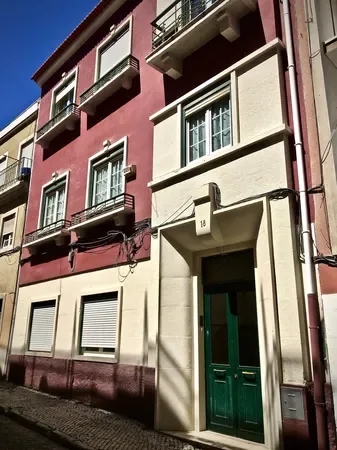 Hola Lisbon Suites