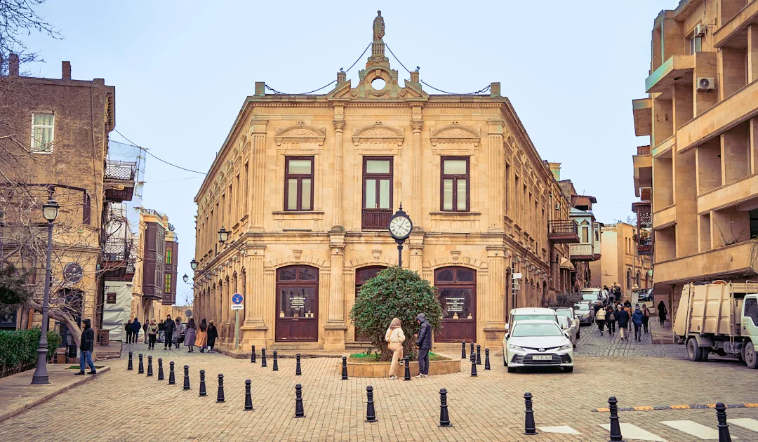 Цены в Баку 🇦🇿: сколько нужно денег в Азербайджане в 2026 году – Бюджет поездки