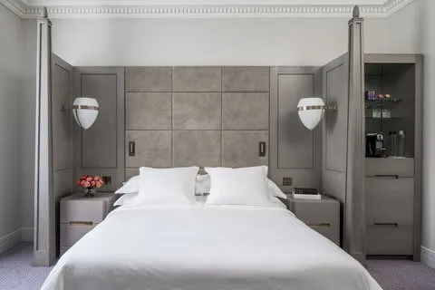 Four Seasons Hotel London at Tower Bridge photo 3