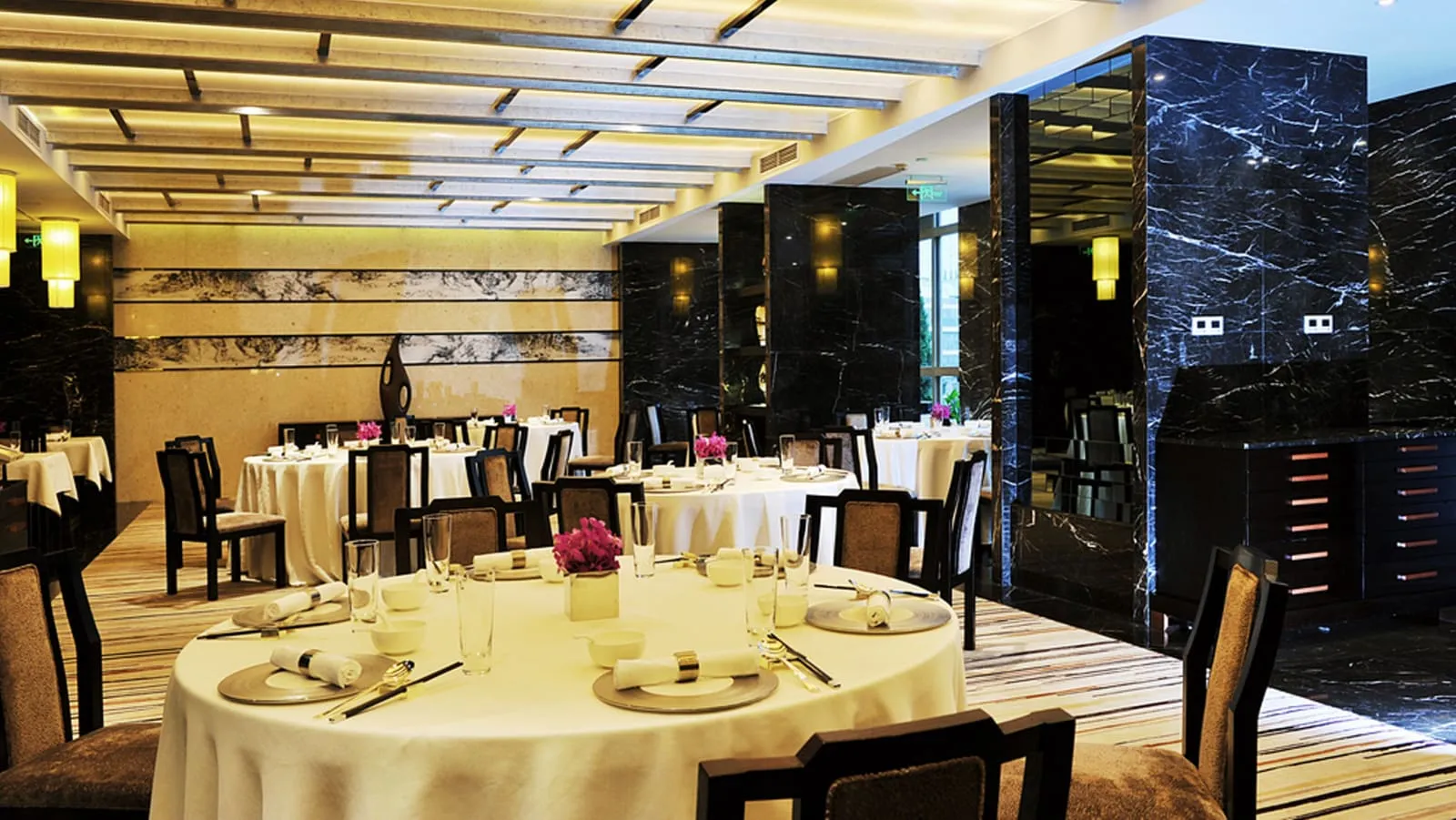 InterContinental Hotels SHANGHAI PUDONG by IHG photo 4