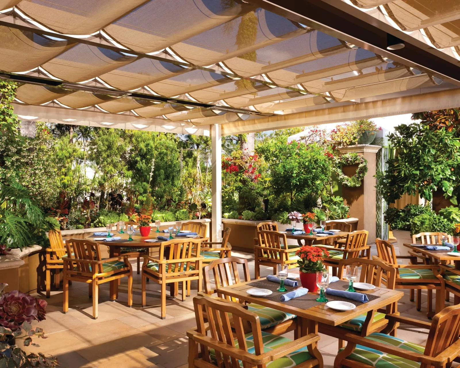 Four Seasons Hotel Los Angeles at Beverly Hills photo 2