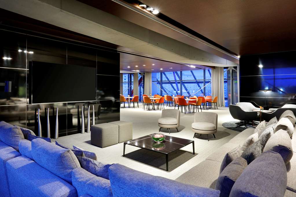 Hyatt Regency Barcelona Tower photo 4