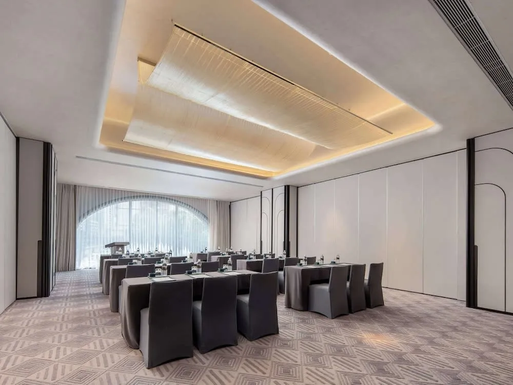 Sofitel Shanghai North Bund photo 5