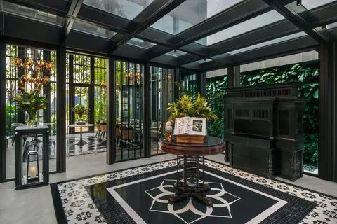 The Ritz-Carlton, Bangkok photo 3