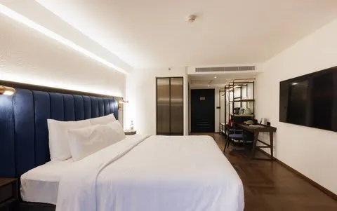 Public House Bangkok, a Member of Design Hotels photo 4