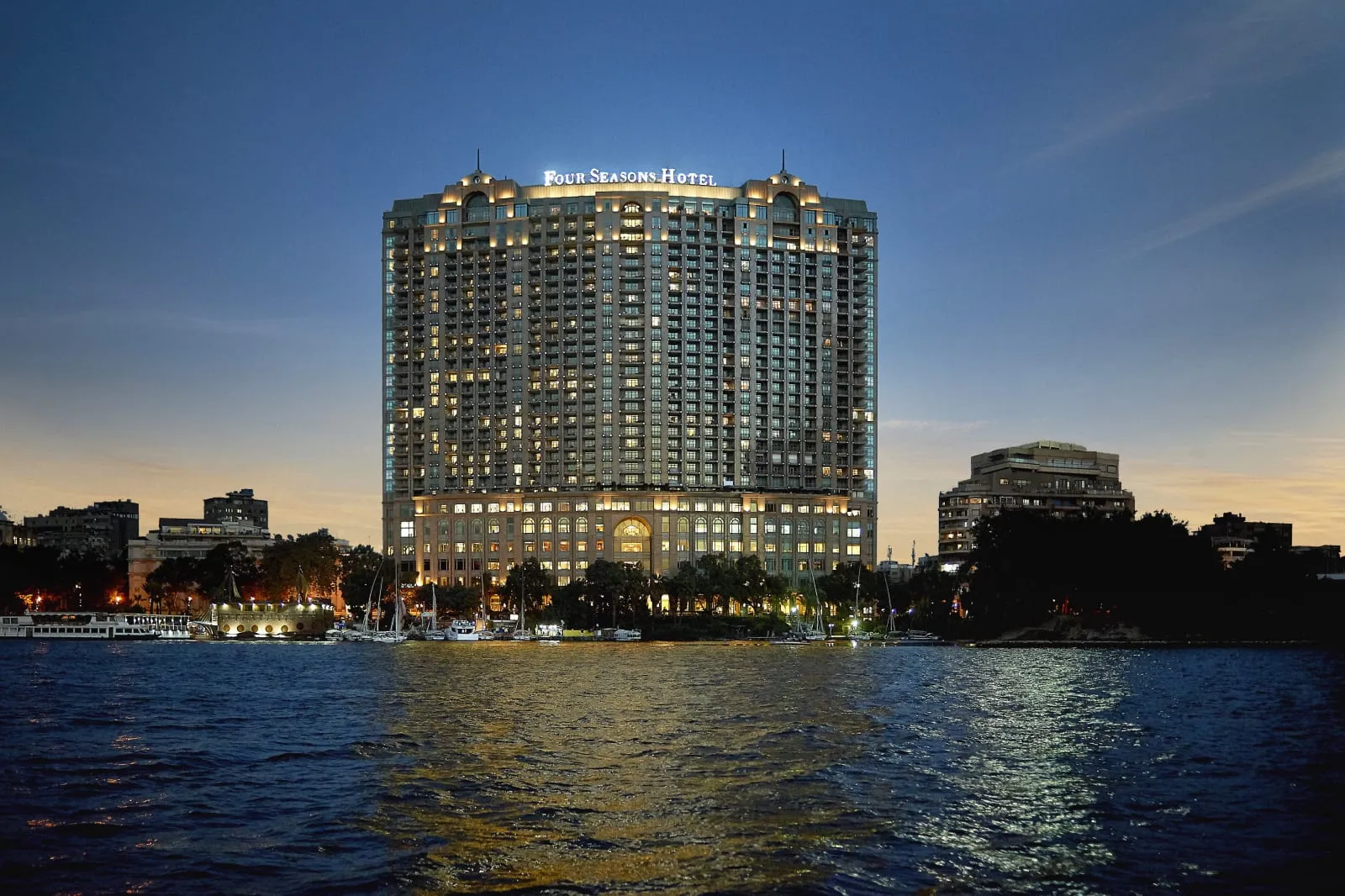Four Seasons Hotel Cairo at Nile Plaza photo 1