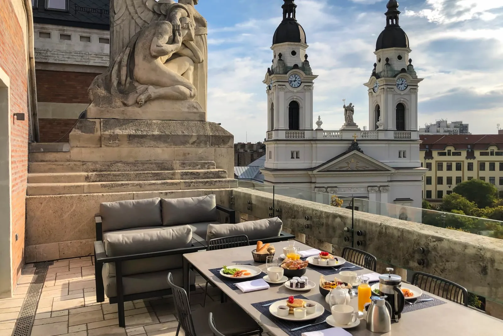 Kozmo Hotel Suites & Spa - Small Luxury Hotels of the World photo 1