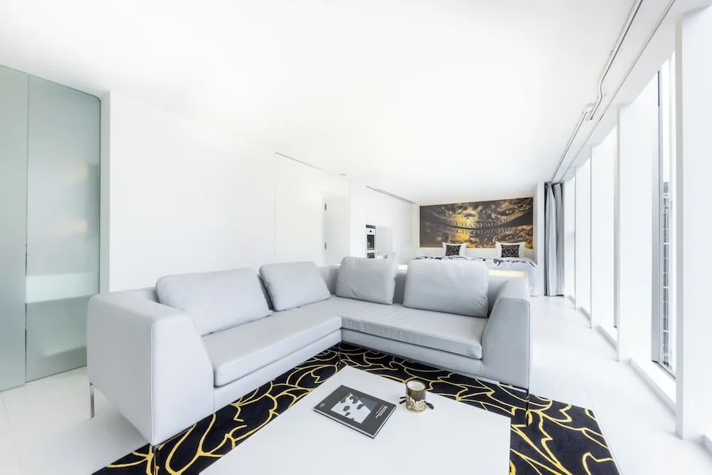 CUVÉE J2 HOTEL OSAKA by Onko Chishin photo 4