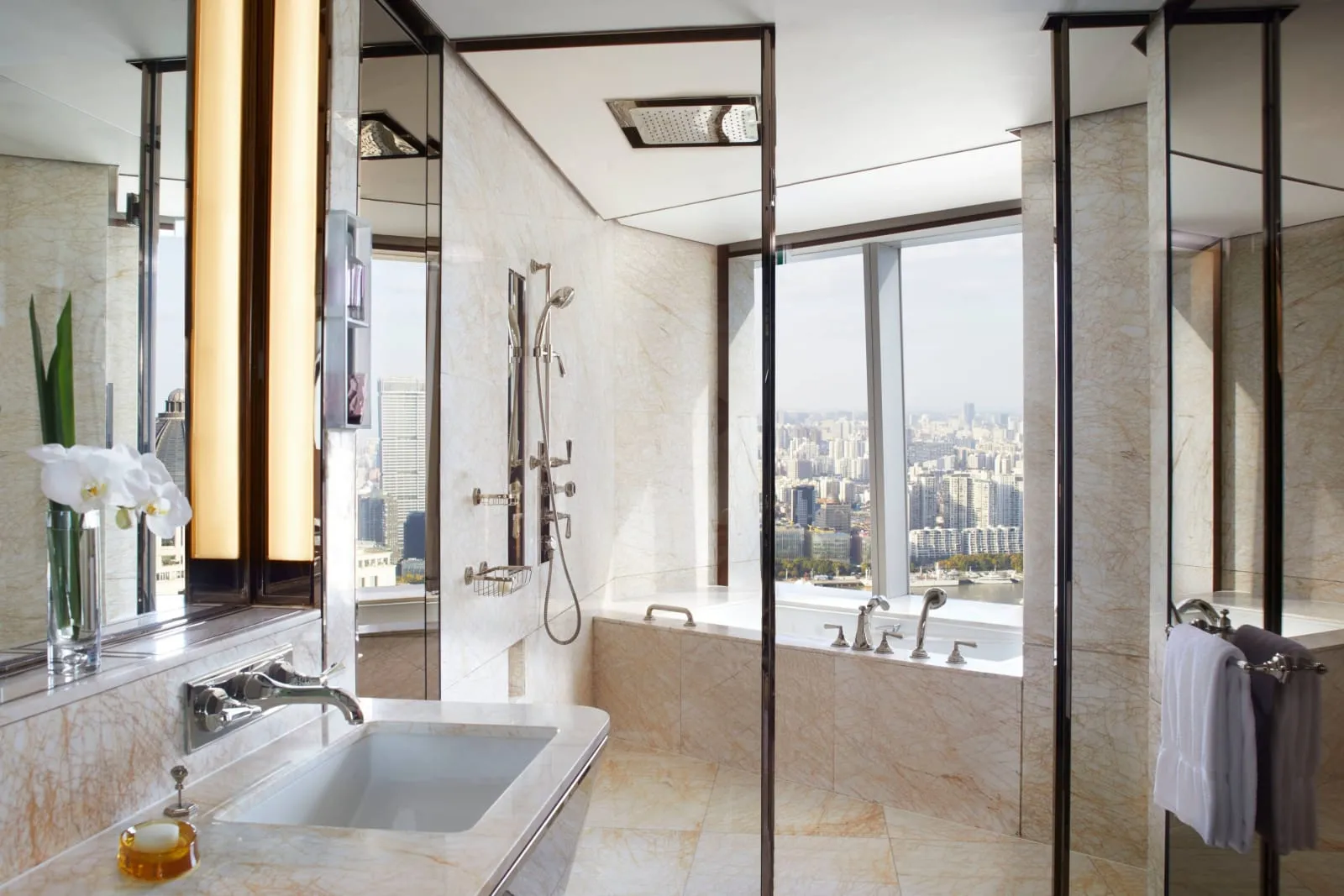 The Ritz-Carlton Shanghai, Pudong photo 4