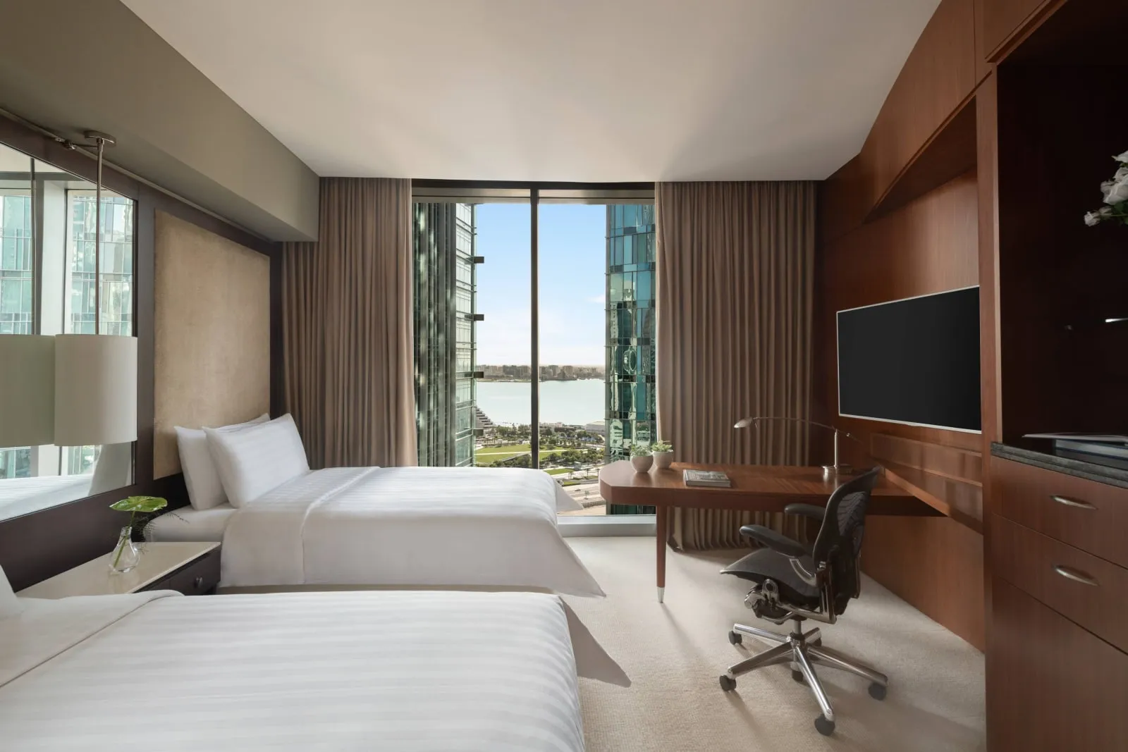 JW Marriott Marquis City Center Doha photo 2