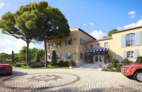 AREV St. Tropez photo 1