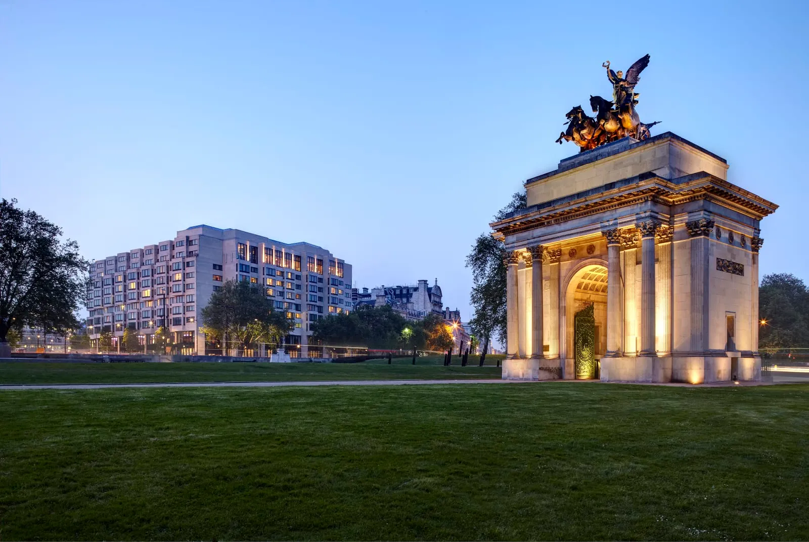 InterContinental Hotels LONDON PARK LANE by IHG photo 1