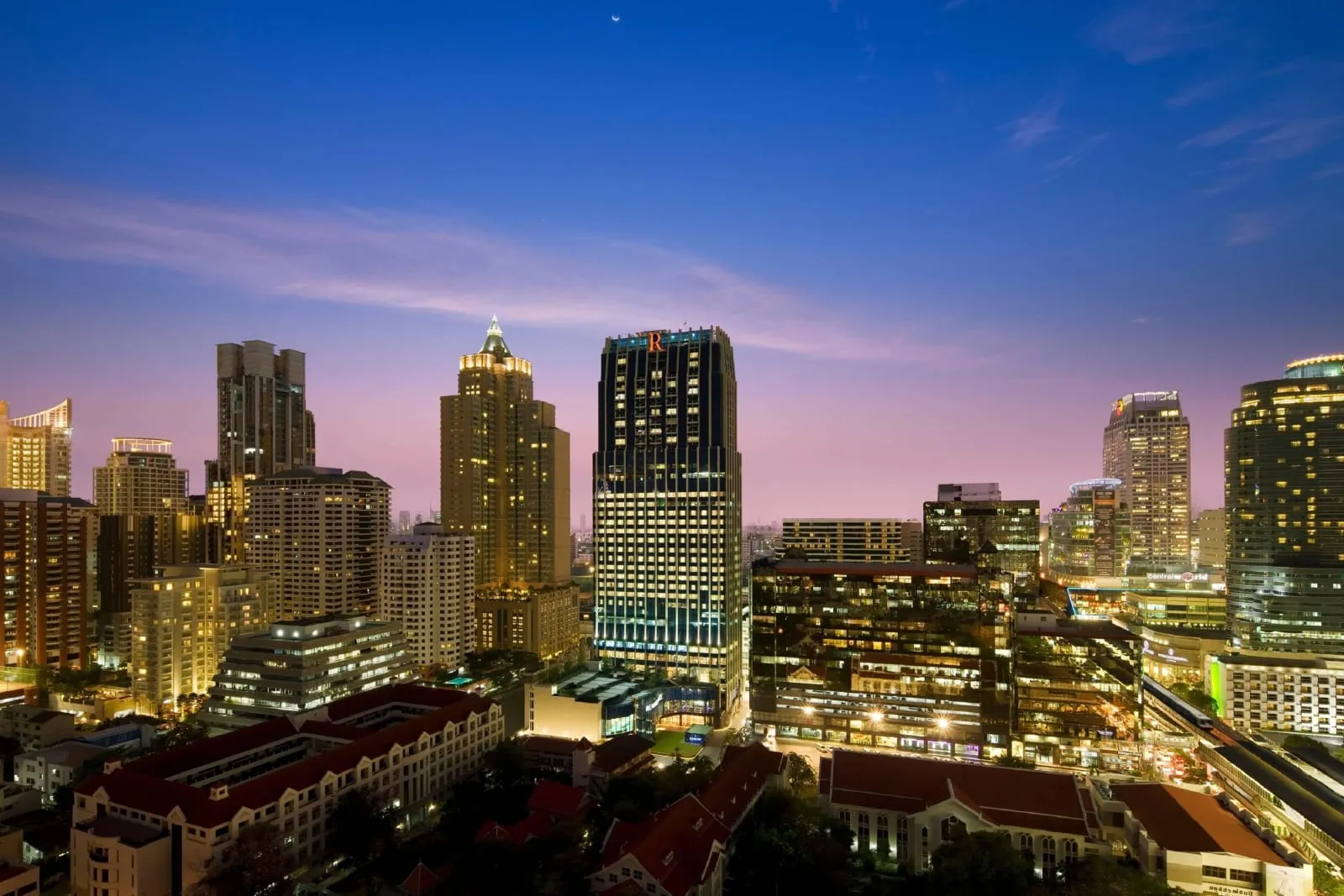 Renaissance Bangkok Ratchaprasong Hotel by Marriott photo 1
