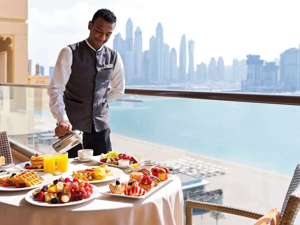 Fairmont the Palm photo 3