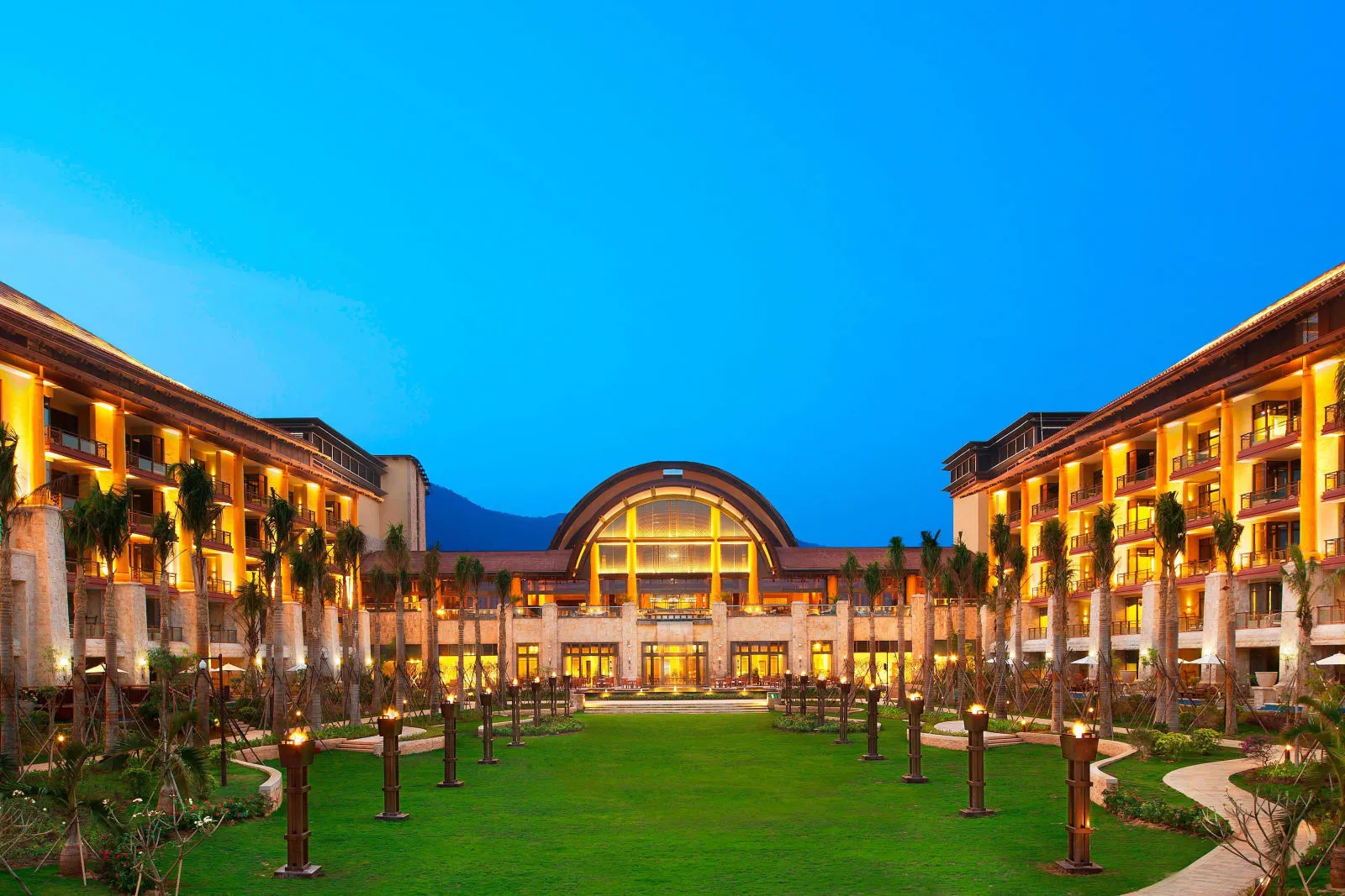 The St. Regis Sanya Yalong Bay Resort photo 1