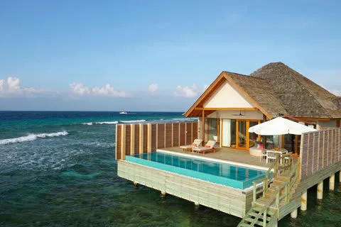 Emerald Faarufushi Resort & Spa - Deluxe All Inclusive photo 2