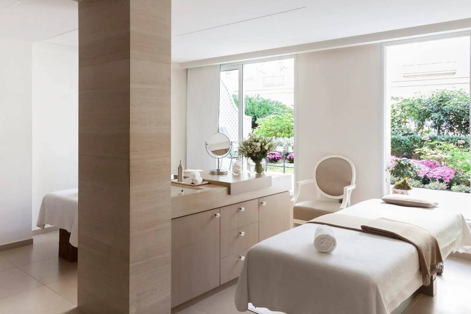 Le Bristol Paris - an Oetker Collection Hotel photo 2