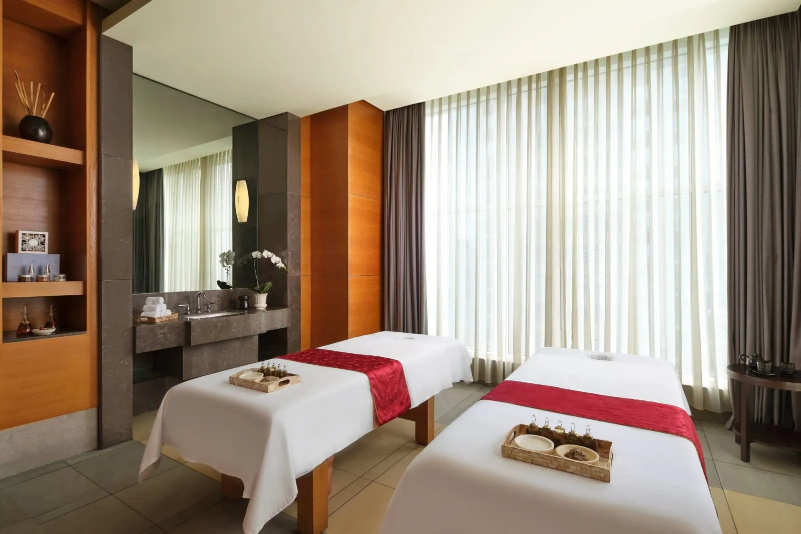 The Ritz-Carlton Hotel Jakarta Pacific Place photo 2