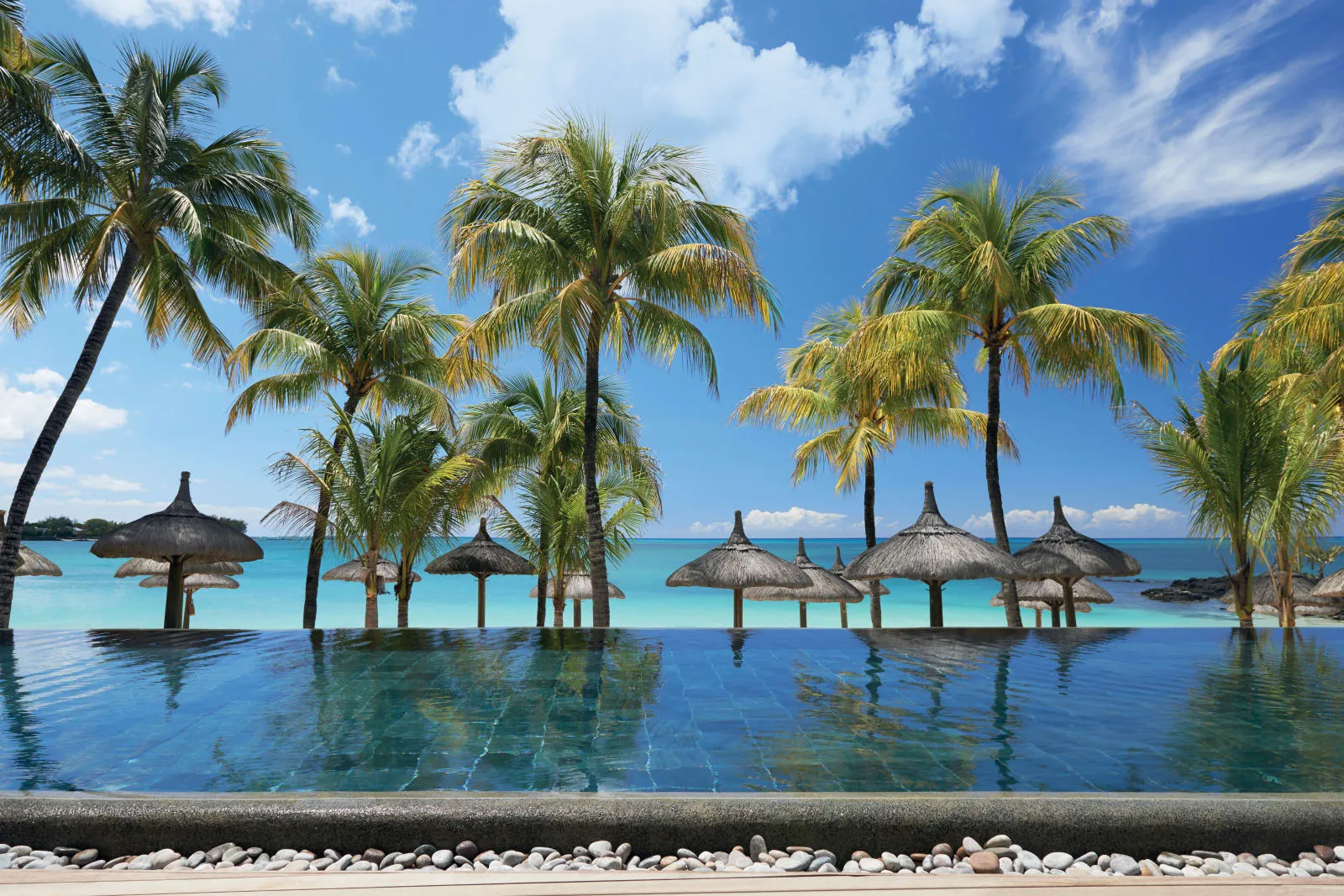 Mauricia Beachcomber Resort & Spa photo 5