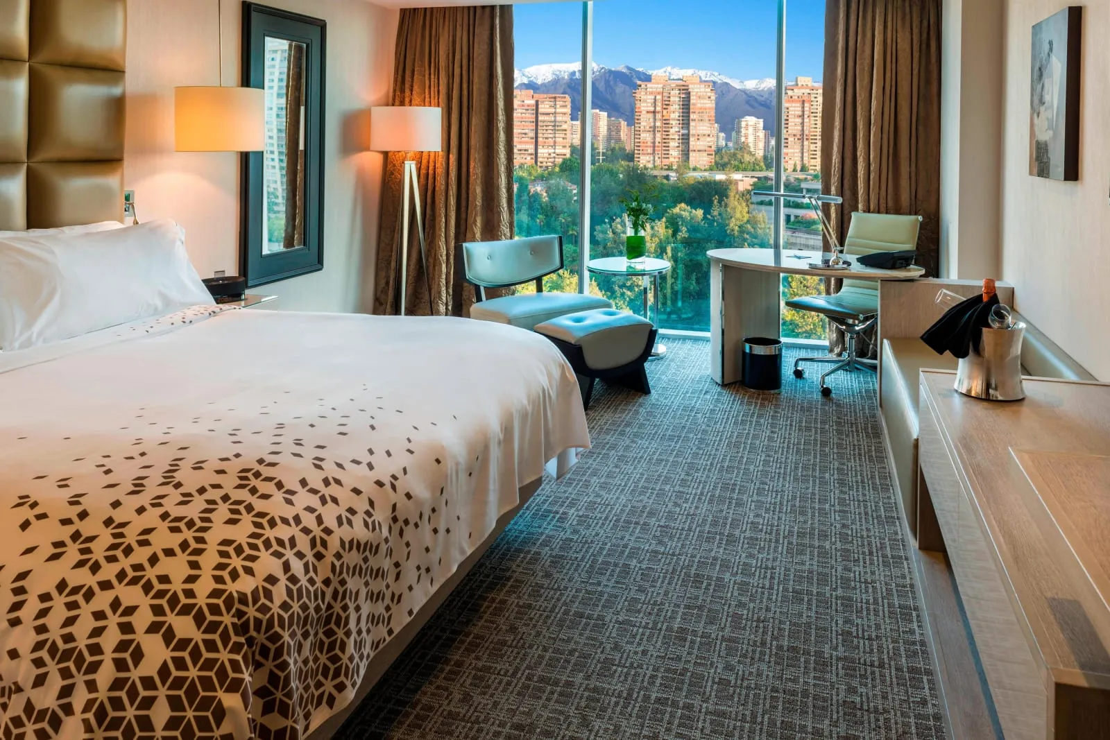 Renaissance Santiago Hotel photo 2