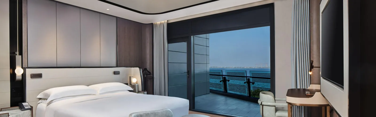 InterContinental Hotels SHANGHAI HARBOUR CITY by IHG photo 2