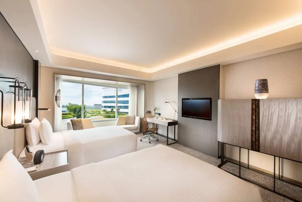 Conrad Manila photo 4