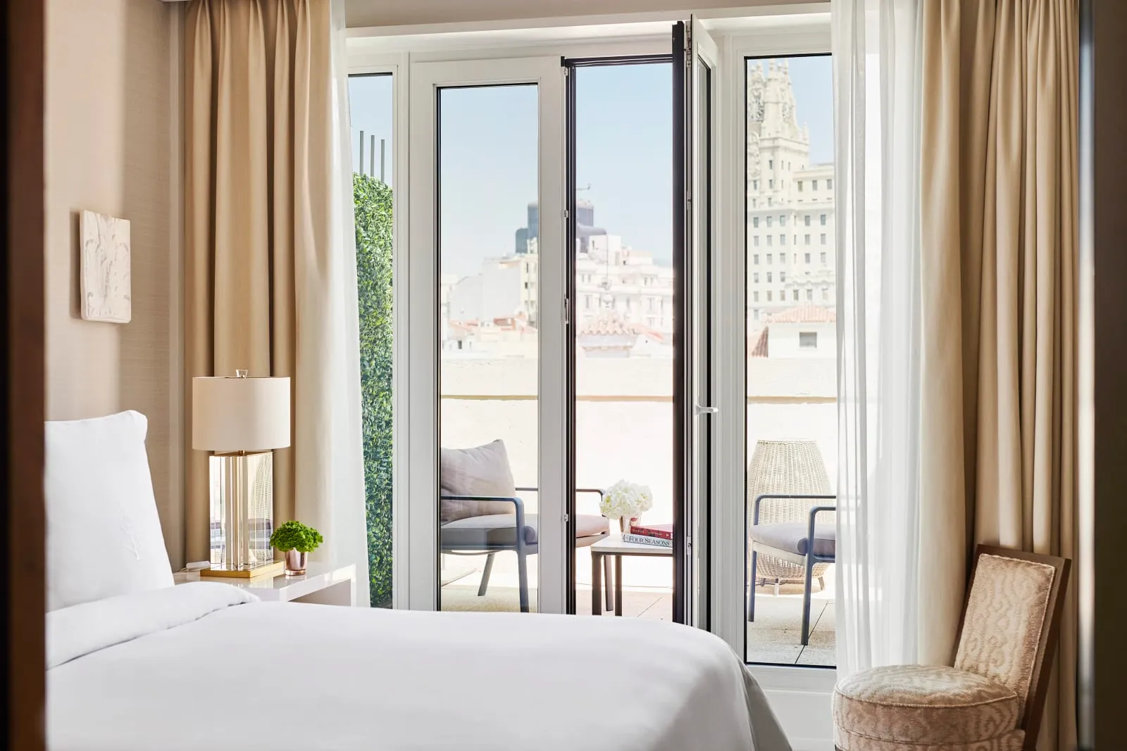 Four Seasons Hotel Madrid photo 3