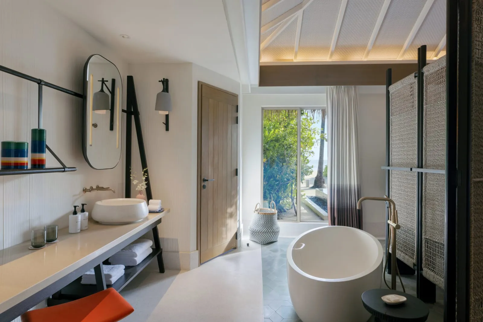 InterContinental Hotels MALDIVES MAAMUNAGAU RESORT by IHG photo 3