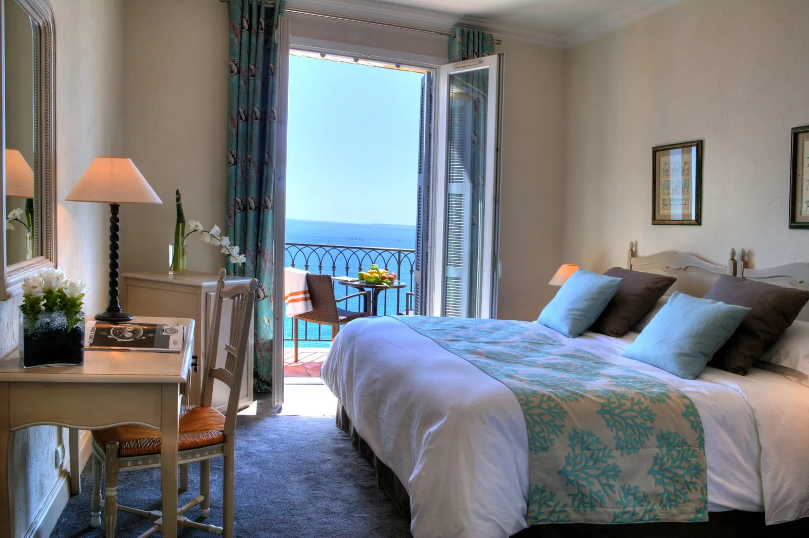 Hôtel la Pérouse Nice Baie des Anges photo 4