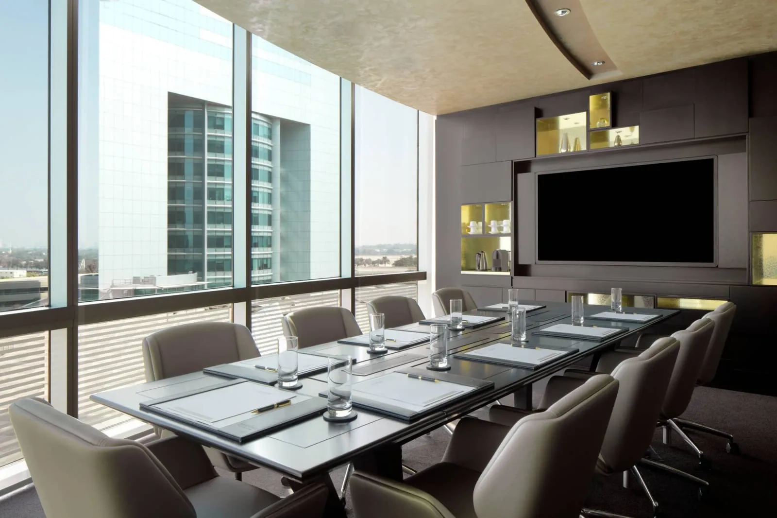 Jumeirah Emirates Towers Dubai photo 3