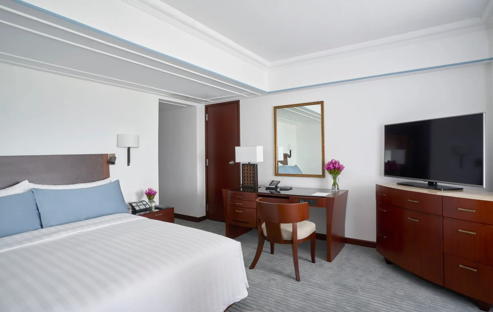 The Peninsula Manila photo 5