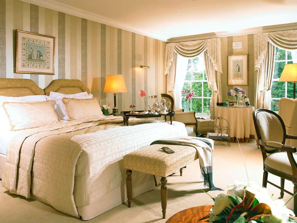Hayfield Manor photo 2